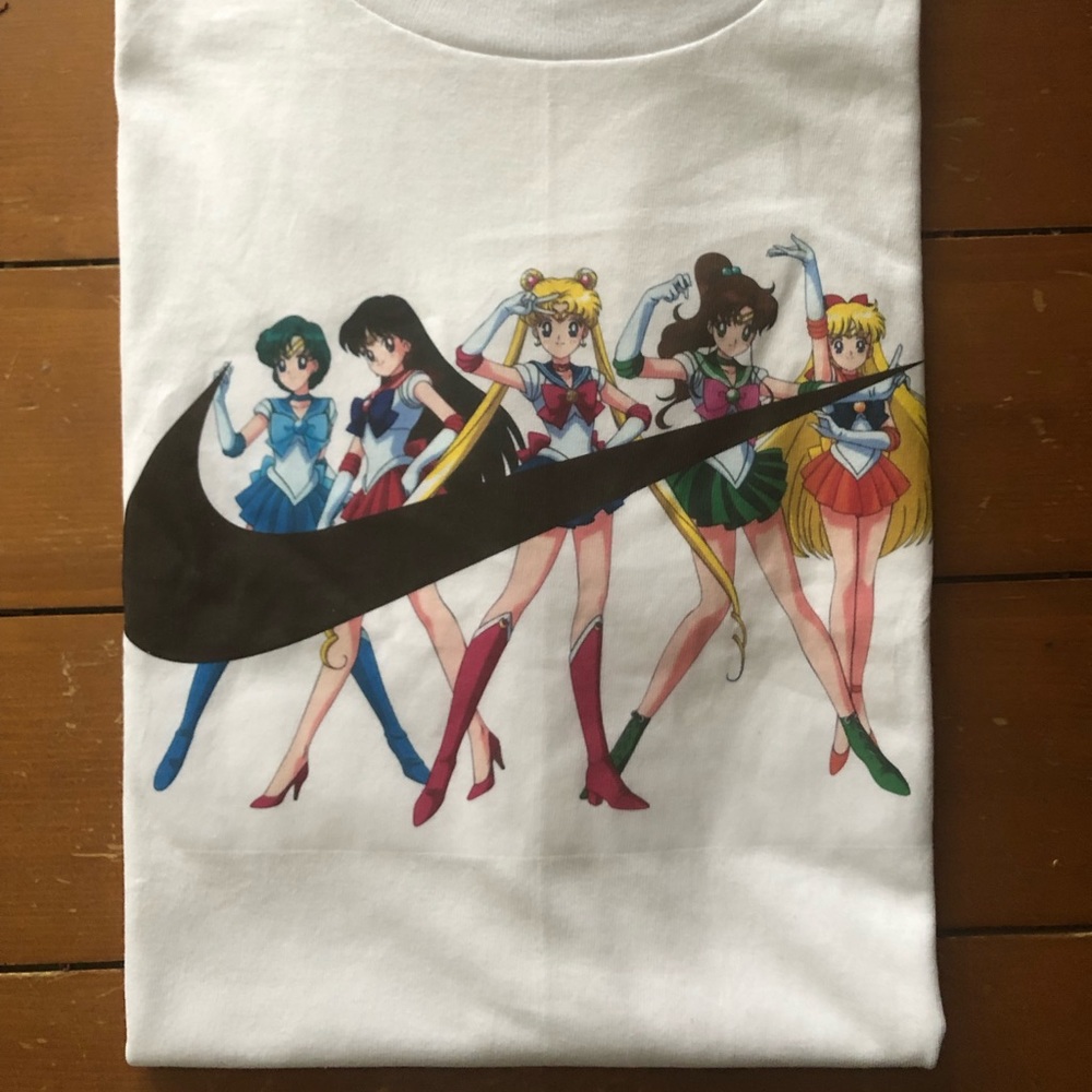 ‼️SOLD‼️🌙 RARE CUSTOM “AIR MOON” TEE 🌙